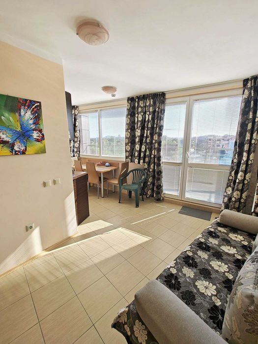 Продава се Двустаен апартамент в к.к. Слънчев бряг - 58 кв.м за 1207 €/кв.м - Снимка #1