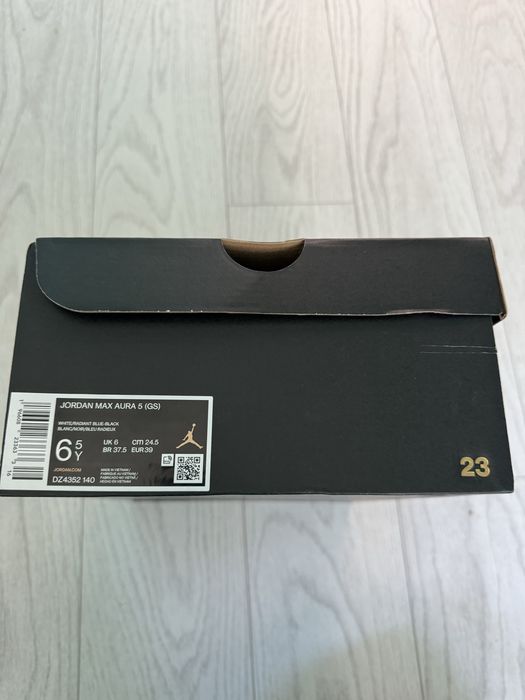 Моратонки jordan max aura 5 39 номер