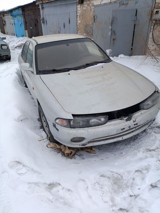 Митсубиси Галант на разбор