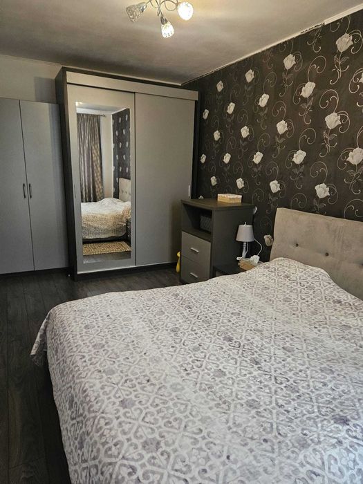 Apartament 2 camere decomandat, zonă centrală