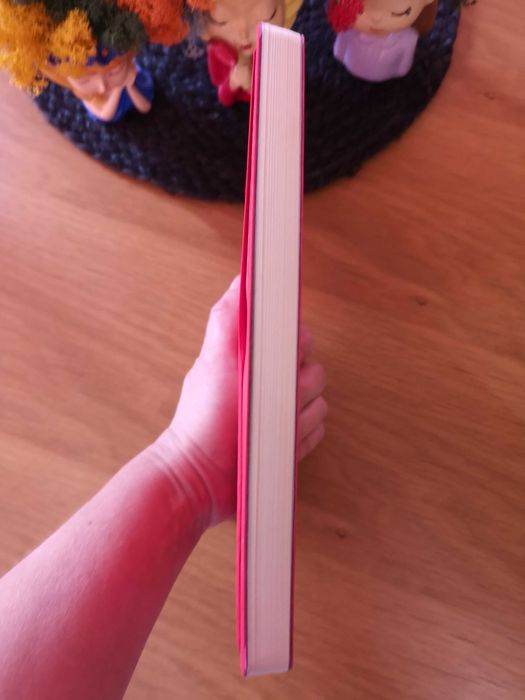 Кожен тефтер с разделител, други тефтери, калъф за очила и 2 аксесоара