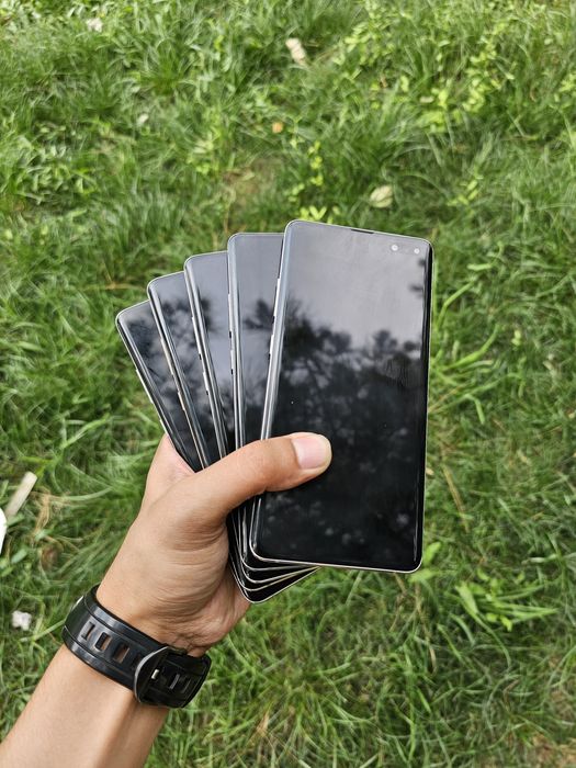 Samsung Galaxy S10 Plus 5G. Joyi 256 GB. Ime o'tkan. Garantya beriladi