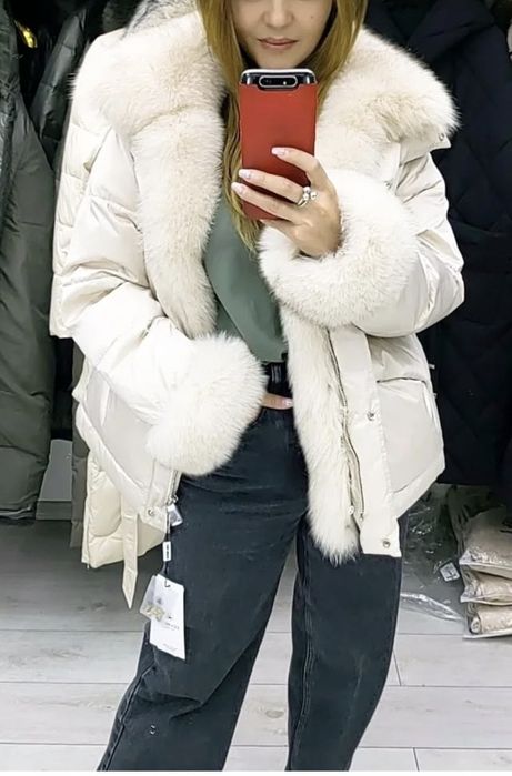 Зимняя куртка на пуху б.у.