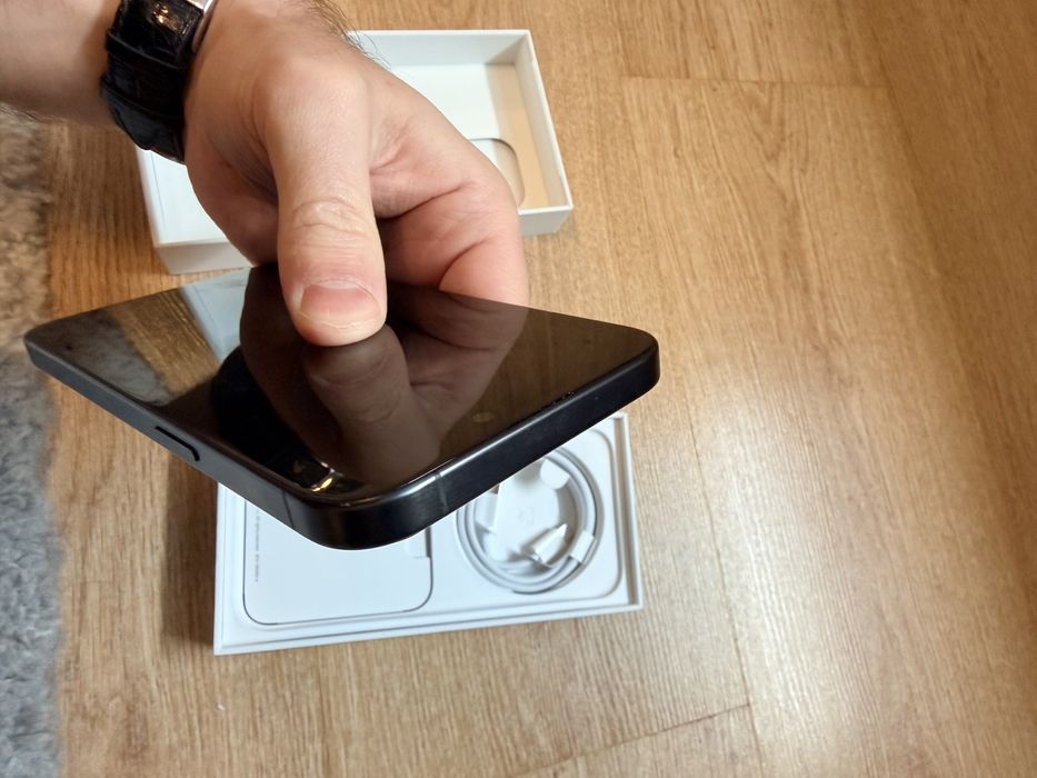 iPhone 15 pro max 256gb  inca in garantie full box, folii si husa