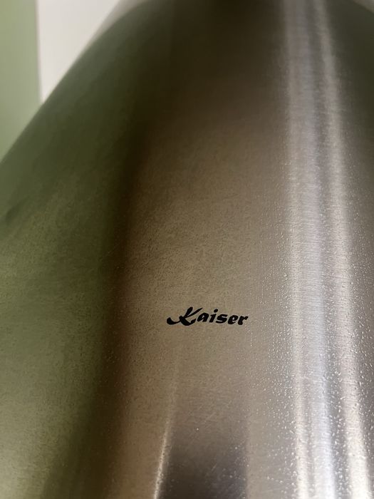 Продам вытяжку оригенал Kaizer