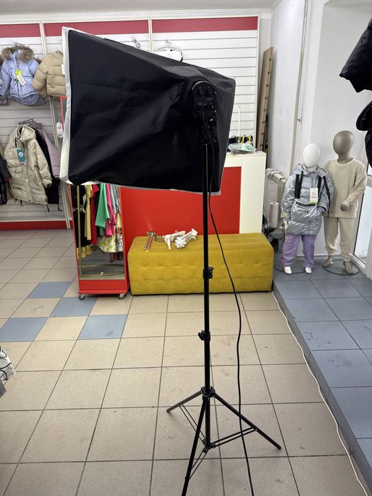 Продам стидийную лампу Софтбокс