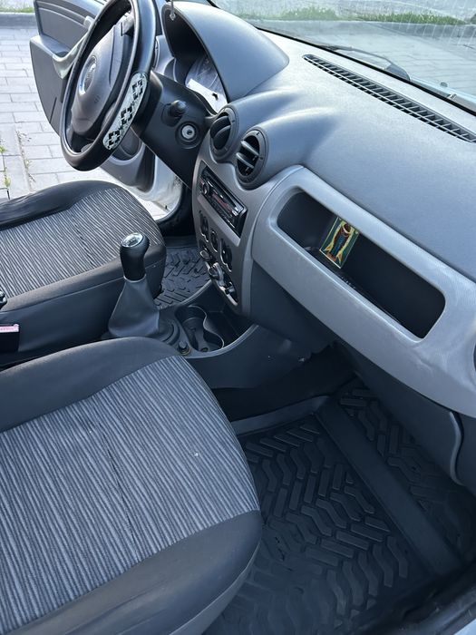 Dacia Logan  -benzina, motor 1,4