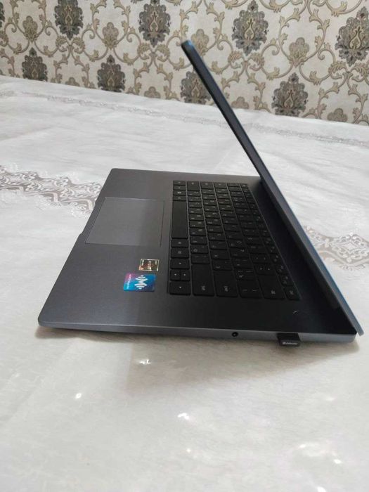 Ноутбук Honor magicbook x15 16/512/5500U