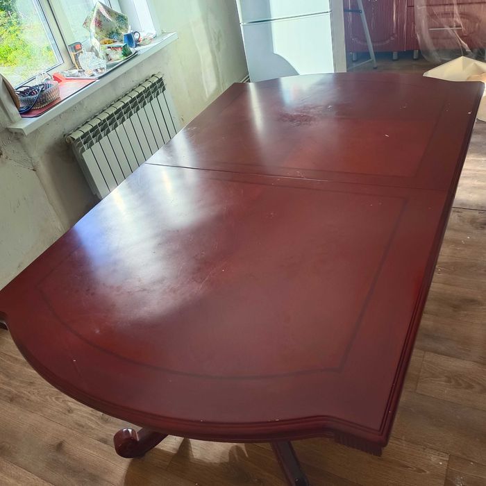 стол банкетный большой