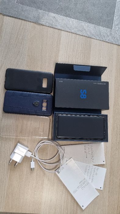 Продавам SAMSUNG S8