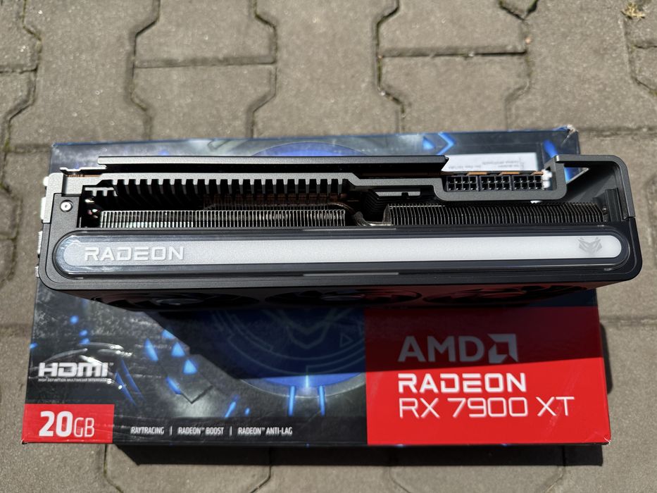 Placa video Sapphire Nitro+ RX 7900 XT Vapor-X 20GB