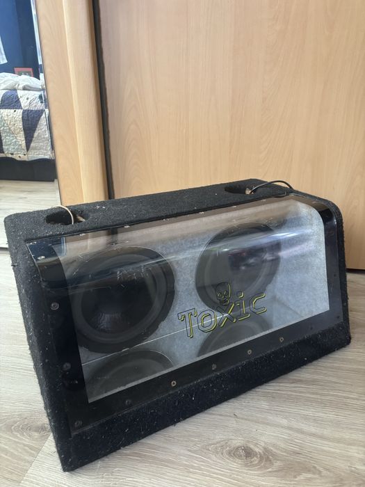 Subwoofer Auto Toxic