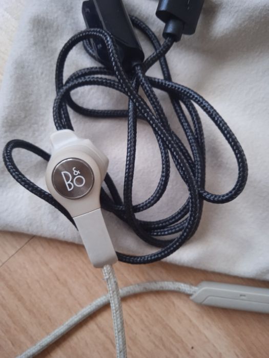 Безжични слушалки