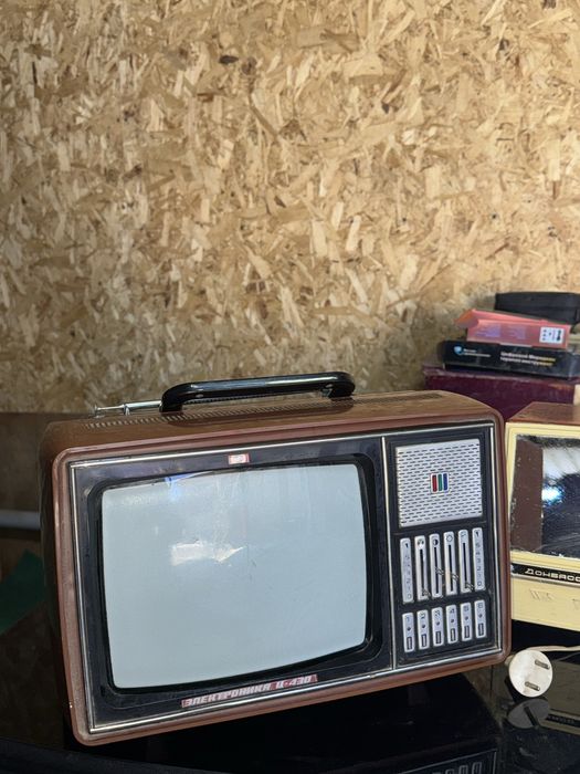 Советский раритетный мини телевизор ССР