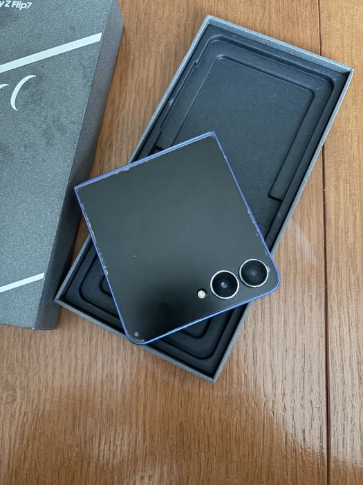 Galaxy Z flip 7.