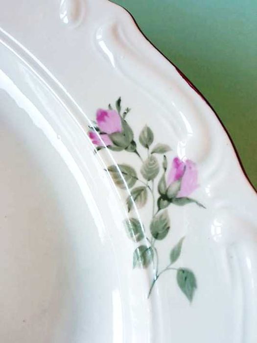 Две големи плата "Изида" * Стар български порцелан