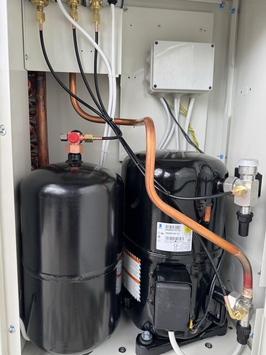 Agregat carcasat refrigerare congelare vitrina frigorifica nou diverse