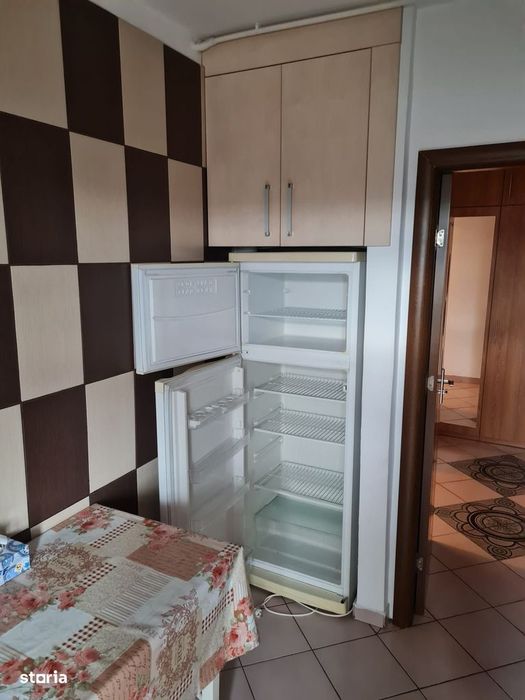 Închiriere apartament 3 camere, zona micro 4 Targoviste