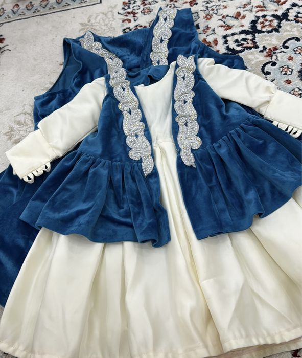 Продам кажекей платья