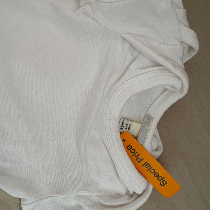 Бели памучни бебешки бодита с къс ръкав 7 броя 86см 98см