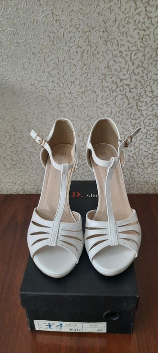 Туфли, босоножки