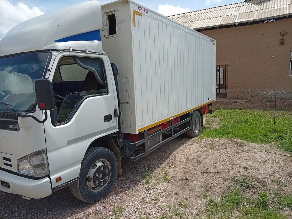 Isuzu nqr 71 sotiladi