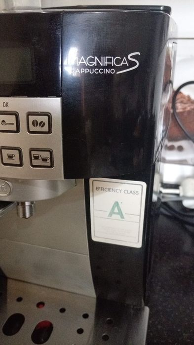 Кофемашина Delonghi