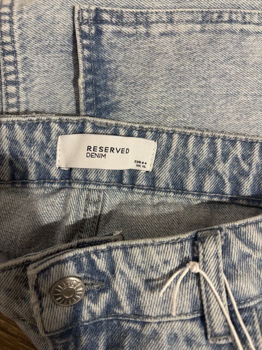 Нови дънки Reserved