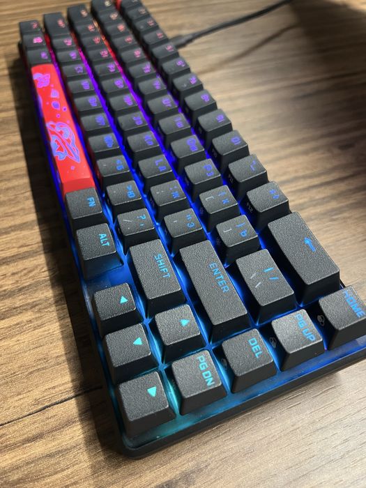 Клавиатура HyperX Alloy Origins 65