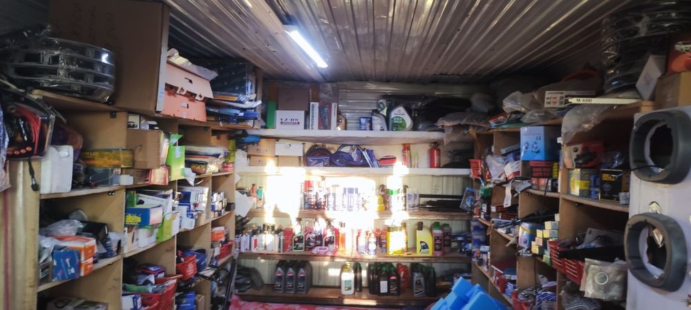 Запчасть магазин сатылады