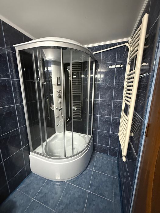 Inchiriez corp casa la curte, zona Delfinariu, Constanta