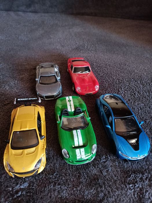 Lot mașinuțe metalice