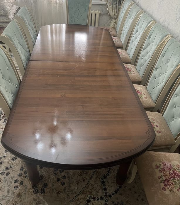 Стол/ стулья для зала, цену договоримся