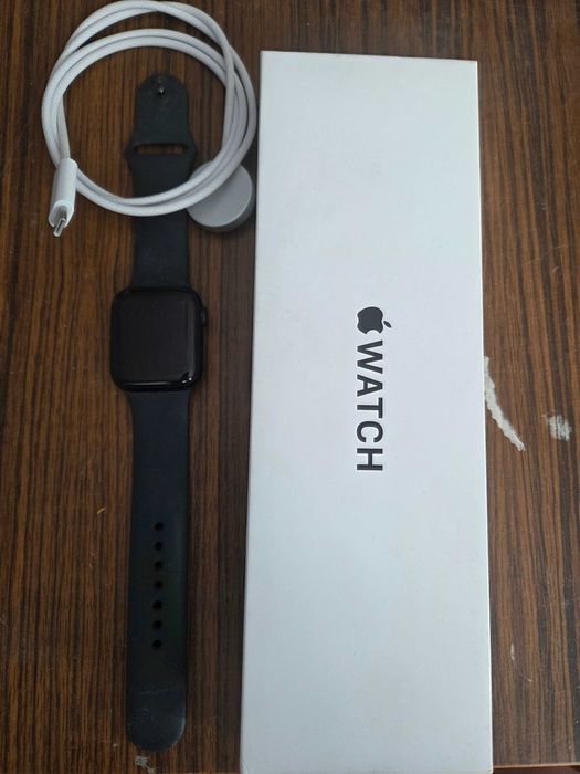Продавам Смарт часовник apple