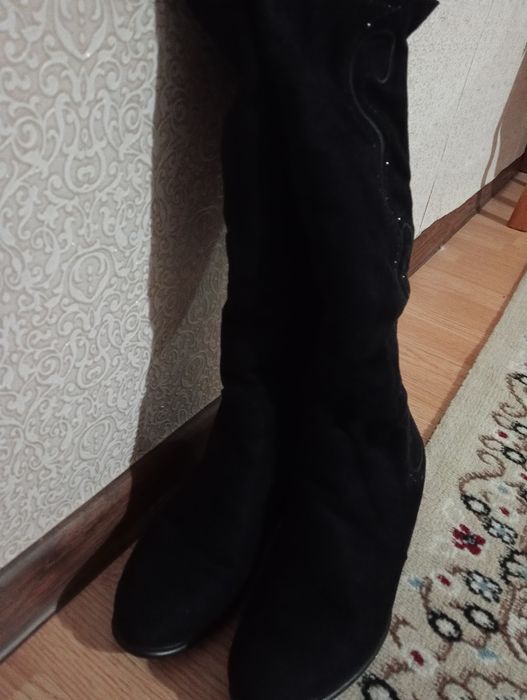 Продается сапоги зимние