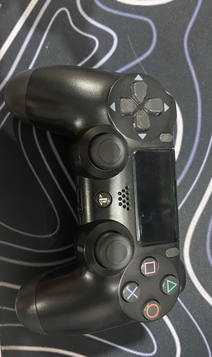 Мгровой джойстик  на ps4