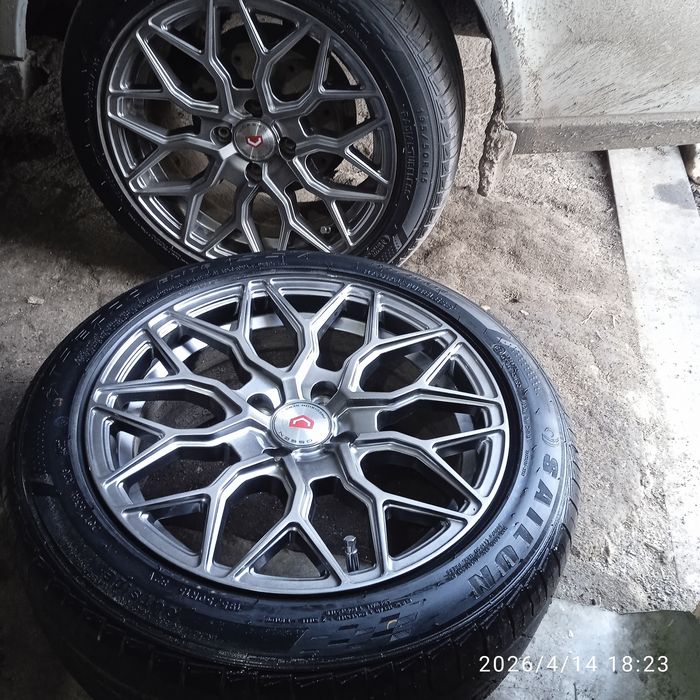 Продам диски vossen hf-2 на 15