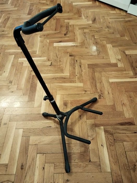 Стойка за китара за стена и за под