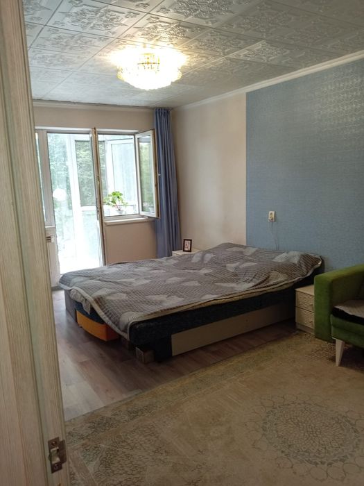 Продам 2хком квартиру район Айсберга.