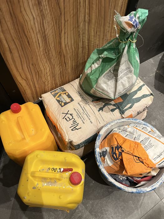 Срочно продаю остатки стройматериалов