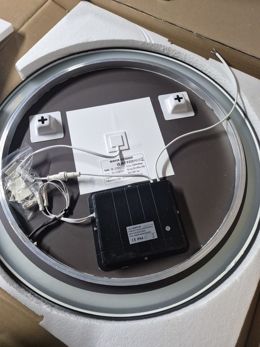 Голямо LED. Димируемо Огледало с функция за изпотяване