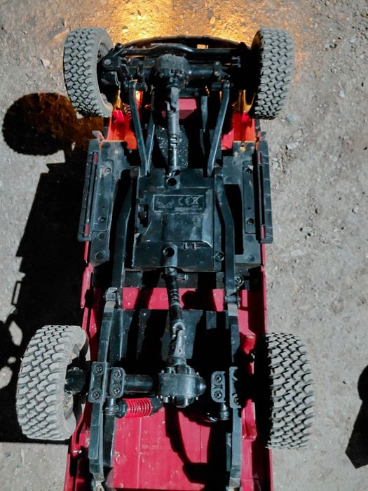 RC машинка TOYOTA MN82