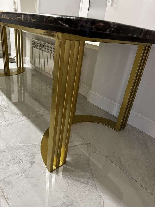 Стол из натурального камня