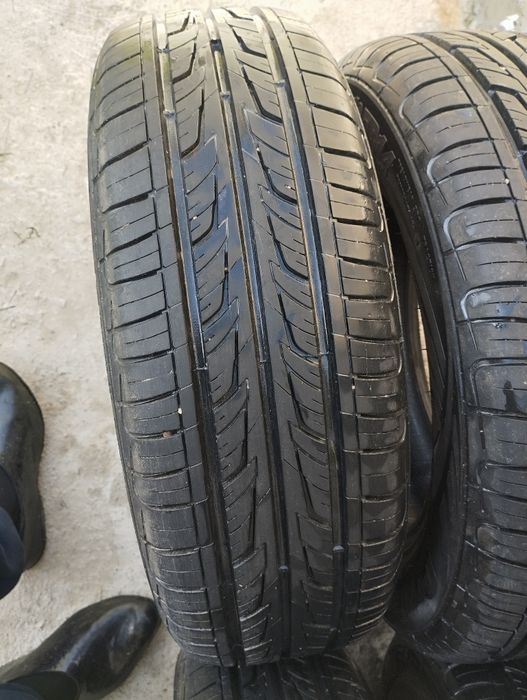 Продам б/у летние шины