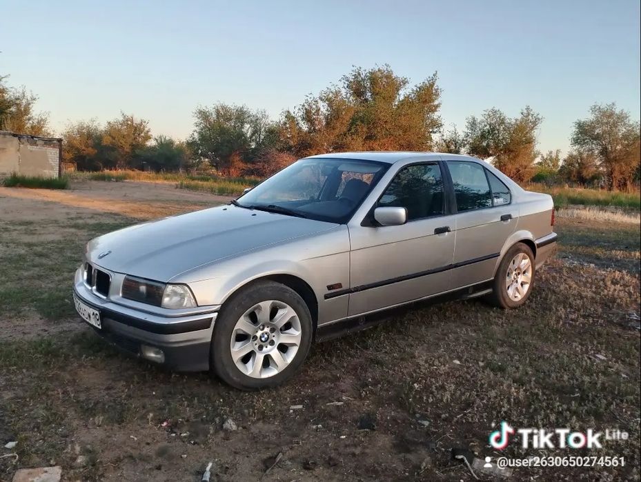 Продам БМВ е36 .320