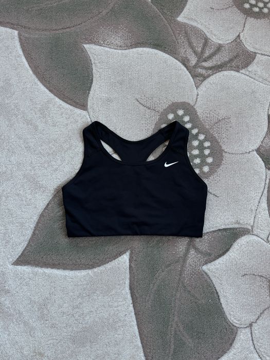 Дамско бюстие Nike