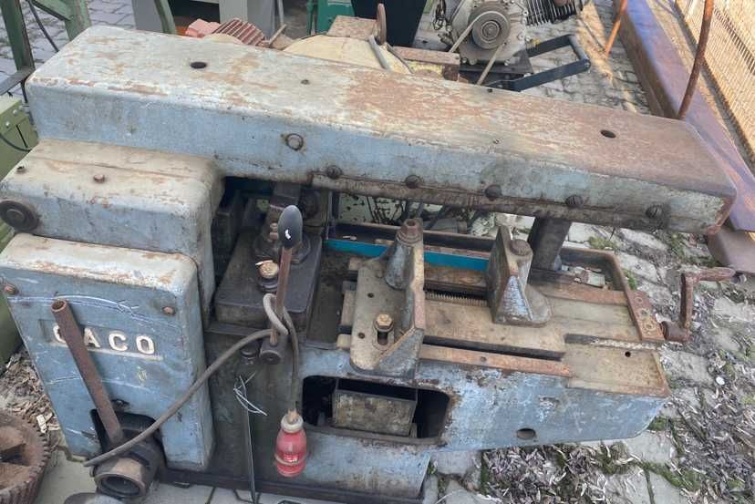 Ferastrau alternativ  GACO 300 si cu ferastrae  banda vertical