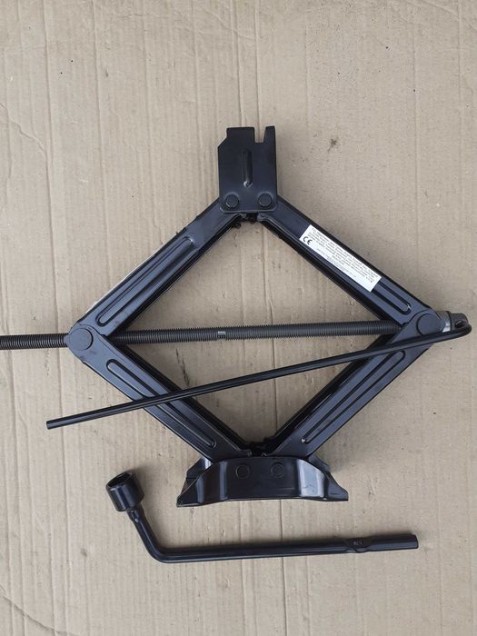 Cric,cheie de roti NISSAN Qashqai,Juke,X-trail, RENAULT Kadjar,Koleos