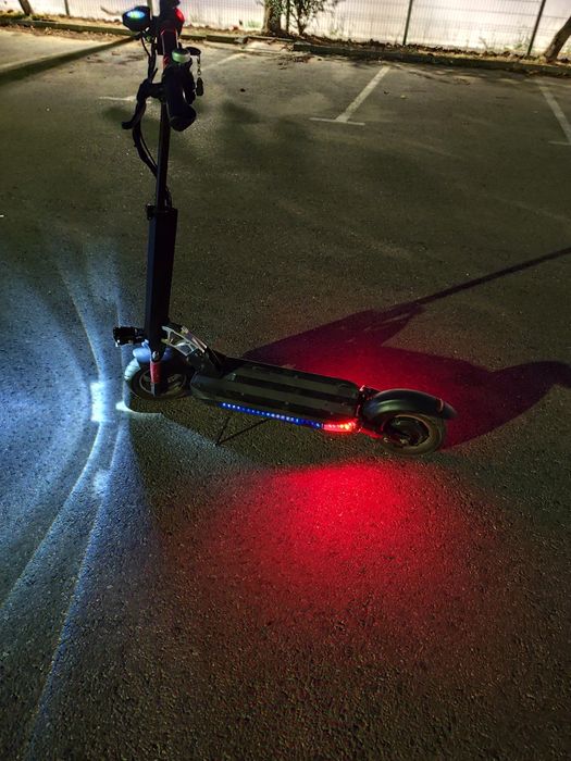 Vând sau schimb cu drona