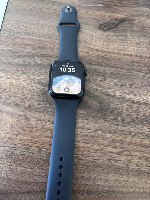 Срочно продам Apple Watch SE 2